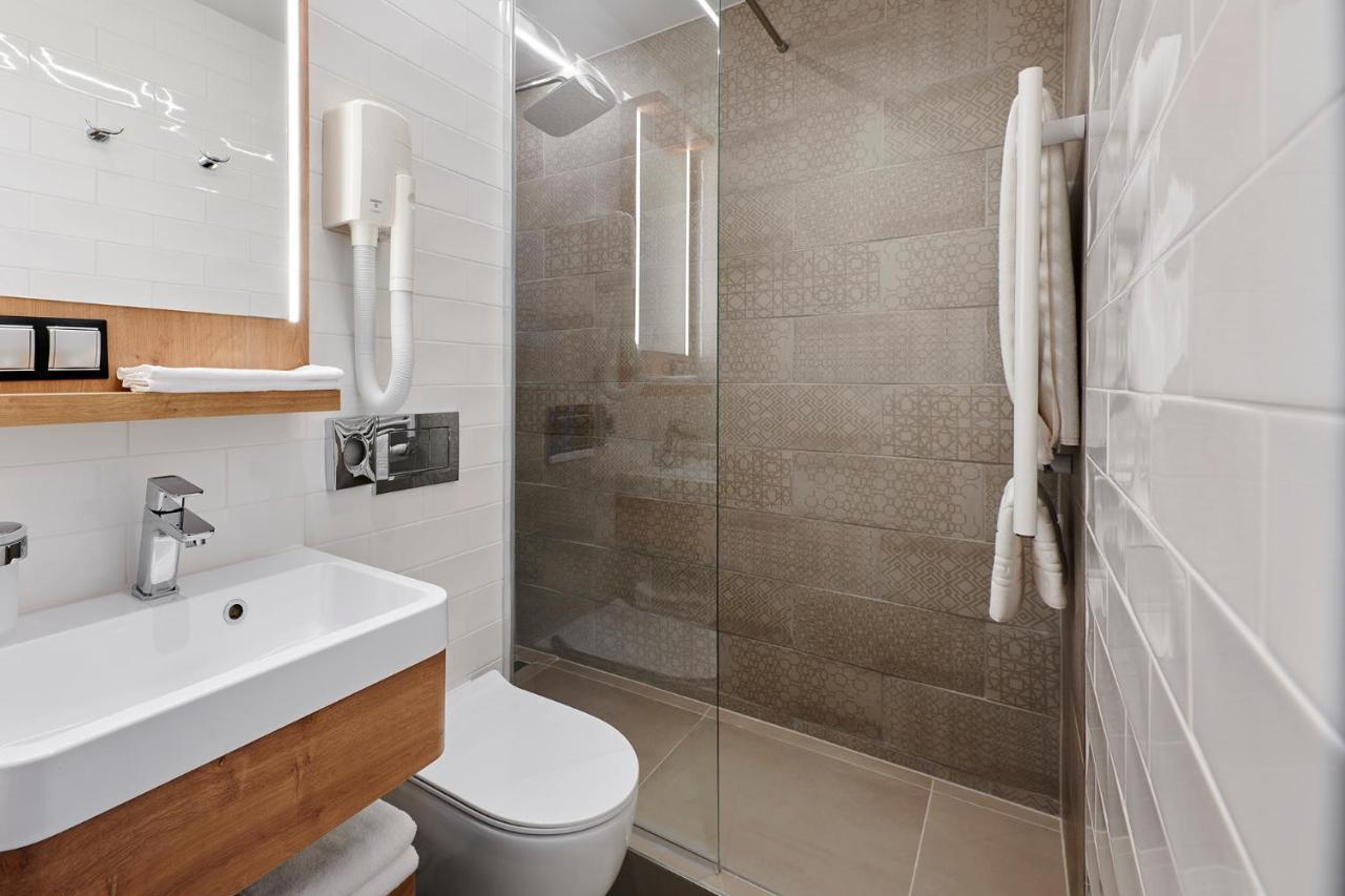 Hotel Otp Balatonszemes Ngoại thất bức ảnh