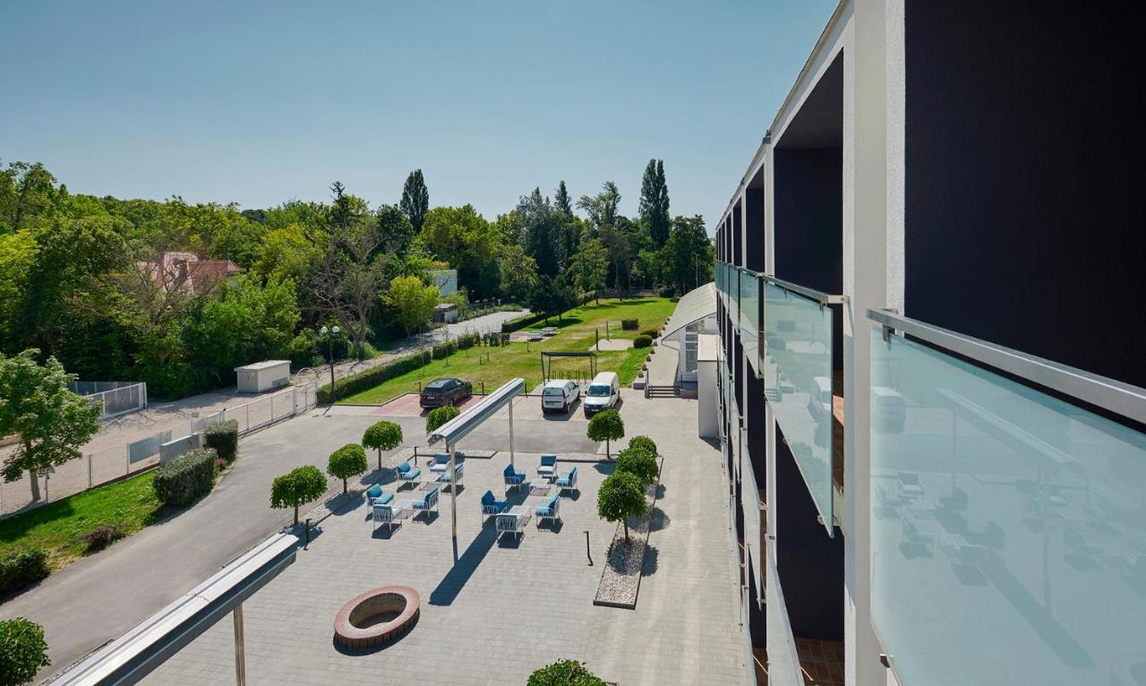 Hotel Otp Balatonszemes Ngoại thất bức ảnh