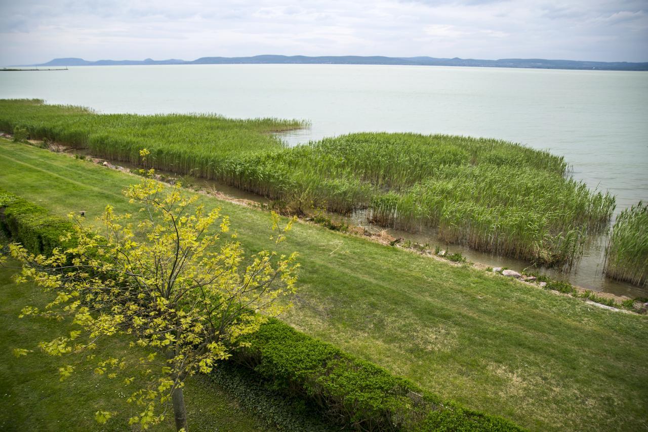 Hotel Otp Balatonszemes Ngoại thất bức ảnh